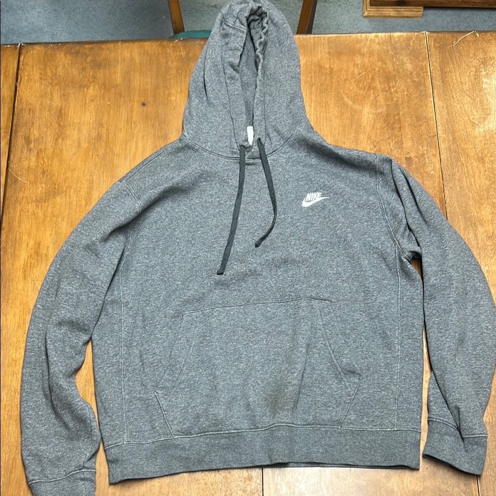 Nike Men's Gray Hoodie Sweater
